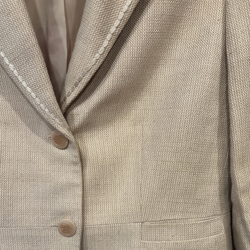 Tahari Beige Blazer and Skirt Set - Women’s 10P - Picture 4 of 7